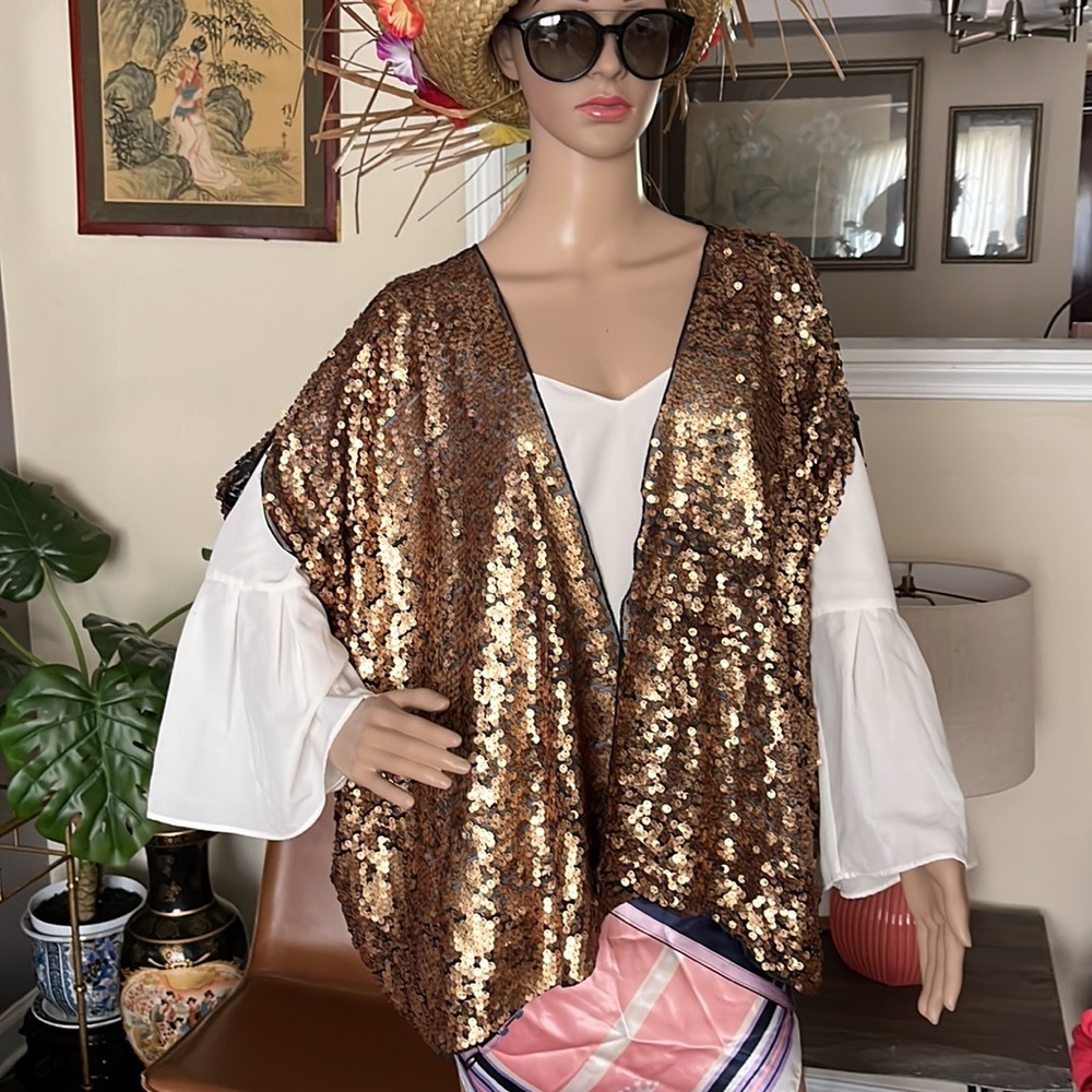 Steve Madden Top‎ (WC)
